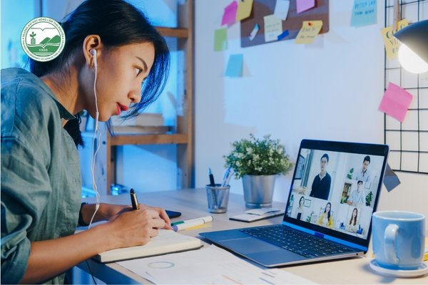 Đại học từ xa được hiểu là gì? Có nên lựa chọn phương thức học này không?