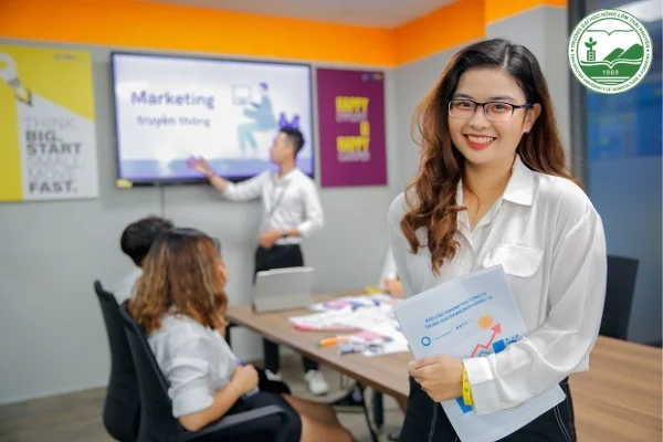 Nganh Truyen thong va Marketing