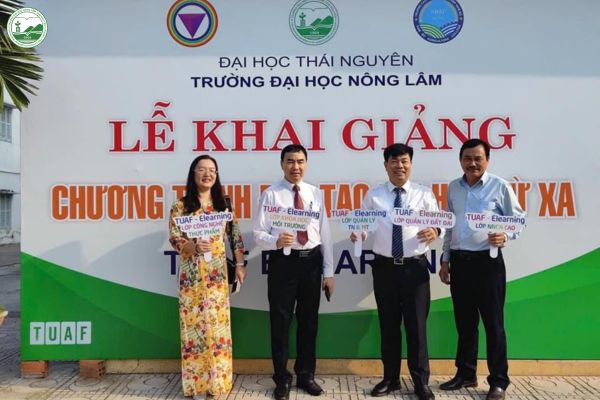 lich khai giang