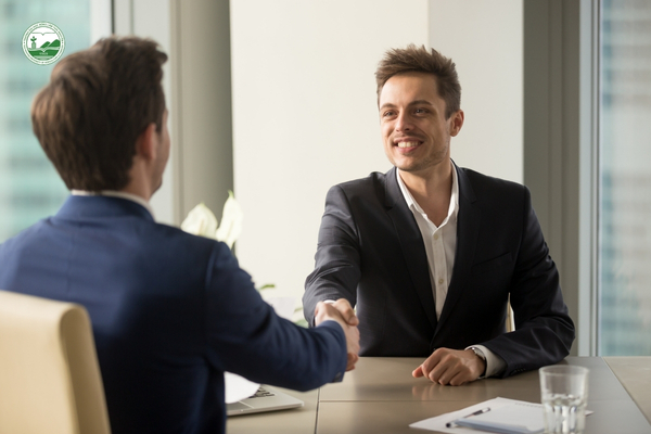 Sinh viên Việt học kỹ năng đàm phán thương mại với doanh nghiệp Nhật Bản