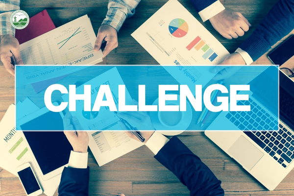 Các thách thức khi ứng dụng công nghệ cao trong nông nghiệp như chi phí đầu tư lớn, yêu cầu kỹ năng công nghệ và rào cản ngôn ngữ.